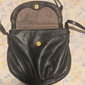 Elegant Black Leather Crossbody Bag